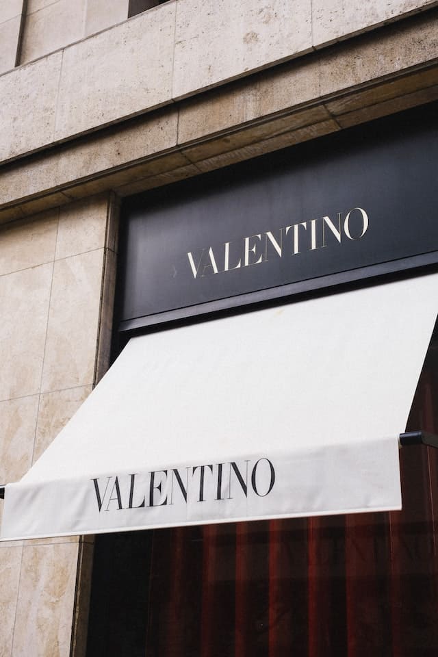 Parfum Valentino pour femmes:  l’histoire de la Maison Valentino et de ses parfums